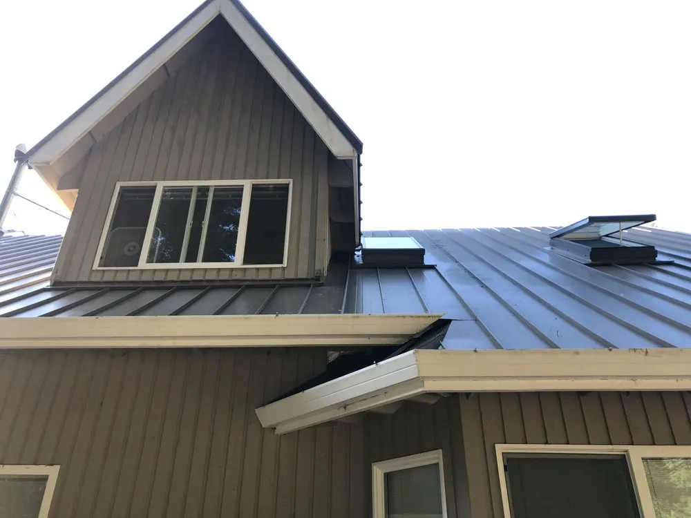Slide of 916 Roofing