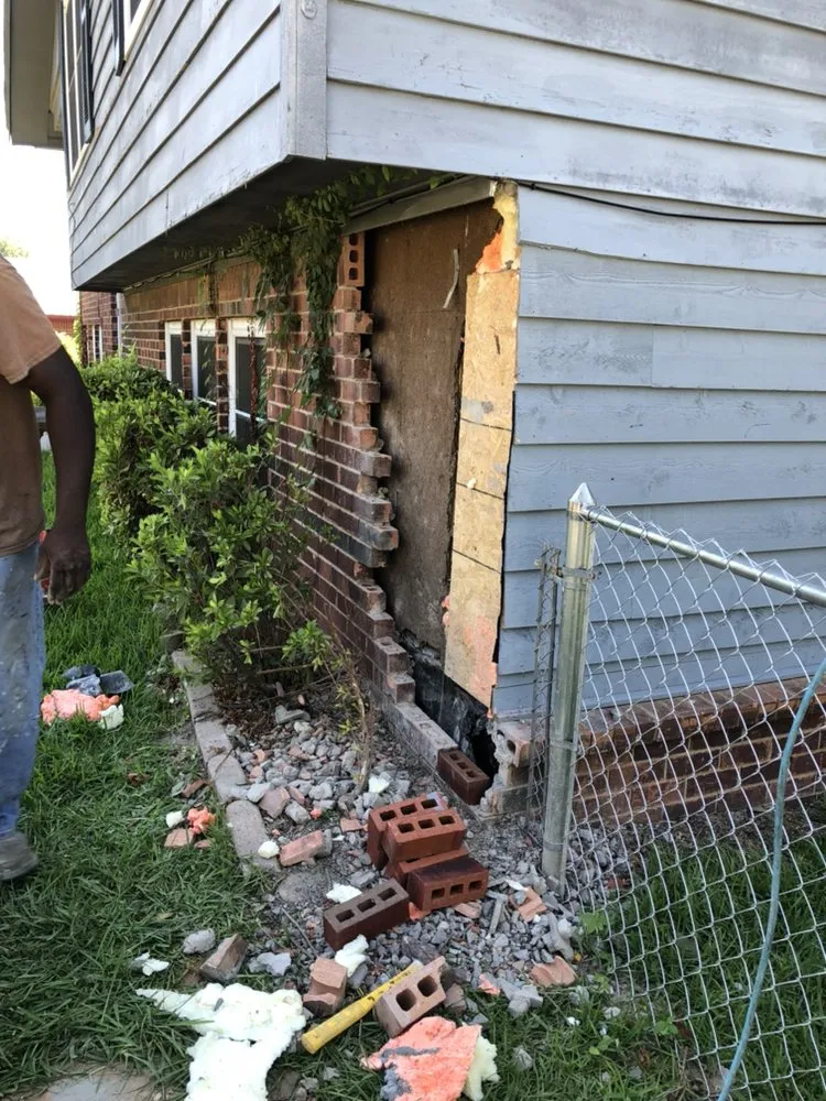 Slide of A & B Contracting