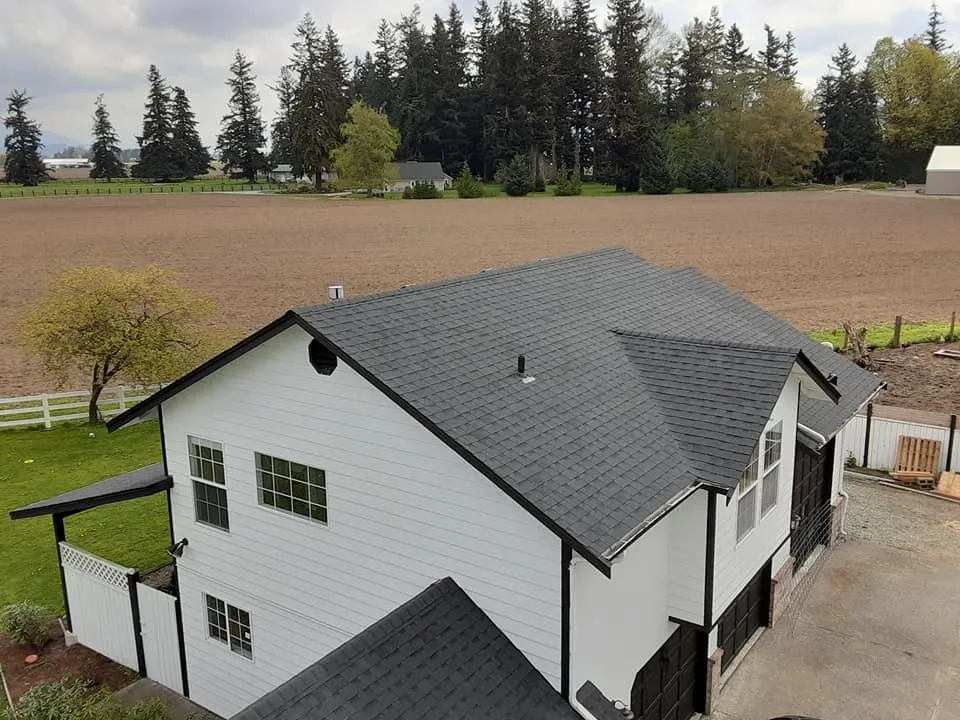 Slide of A & G Roofing