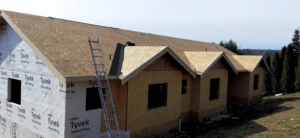 Slide of A & G Roofing