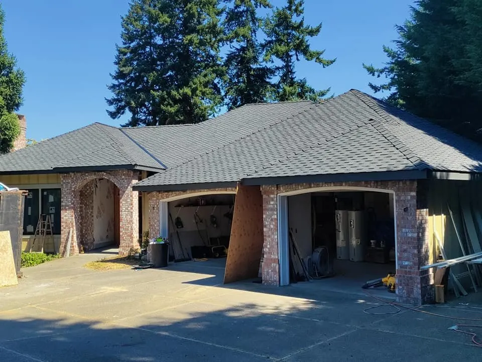 Slide of A & G Roofing