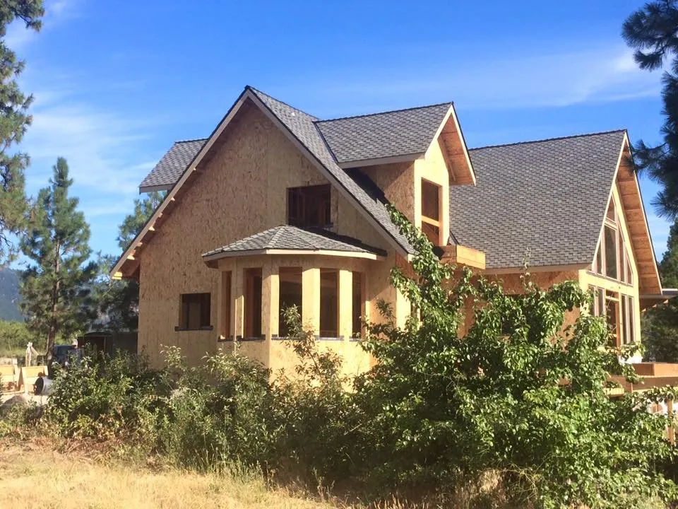 Slide of A & G Roofing