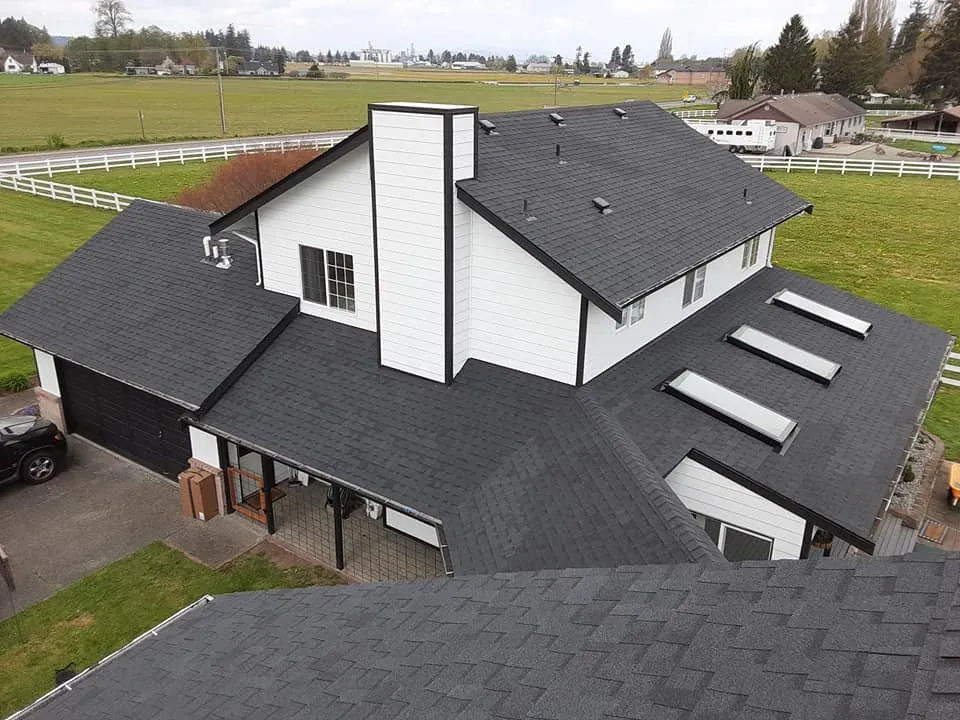 Slide of A & G Roofing