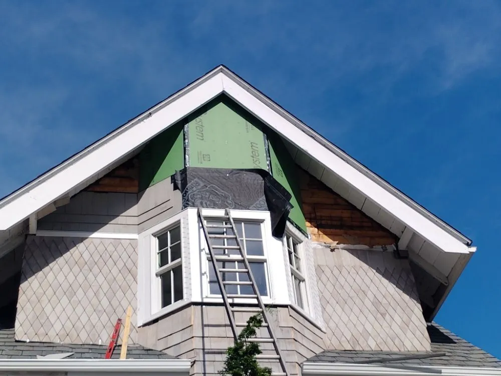 Slide of A & G Roofing