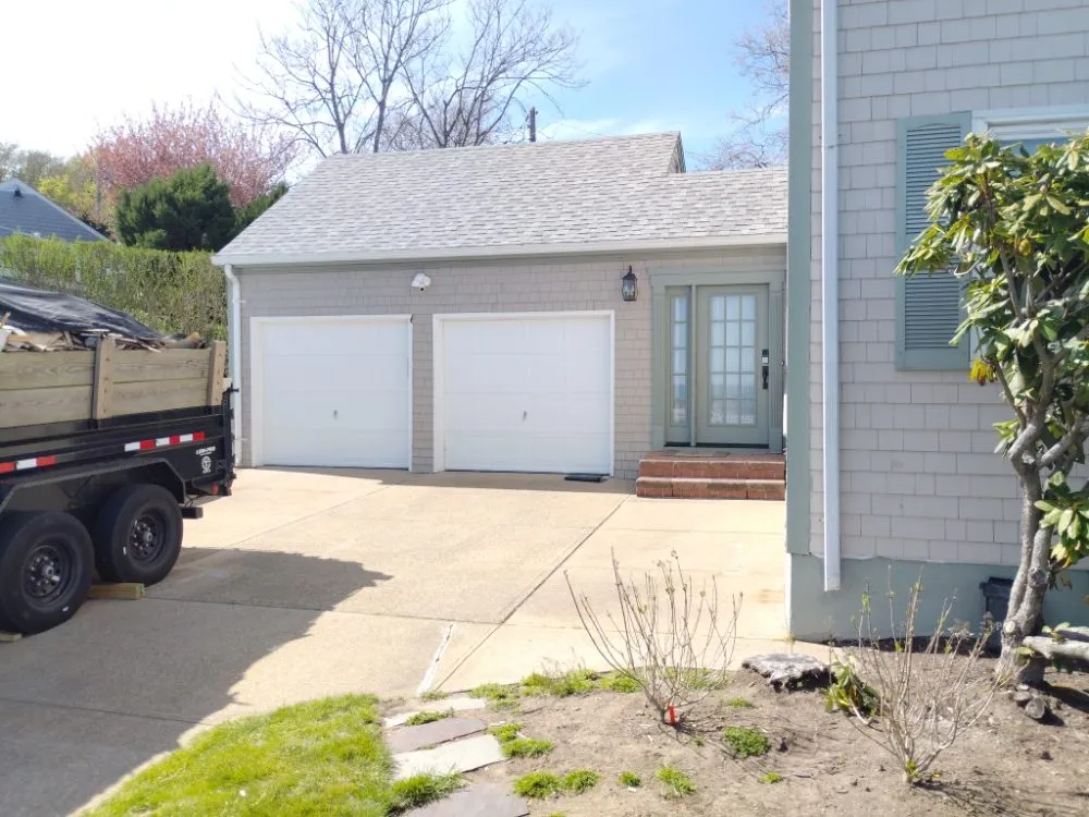 Slide of A & G Roofing