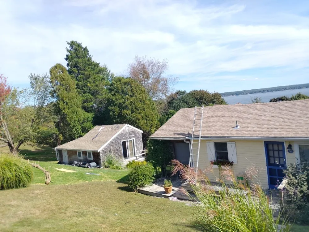 Slide of A & G Roofing