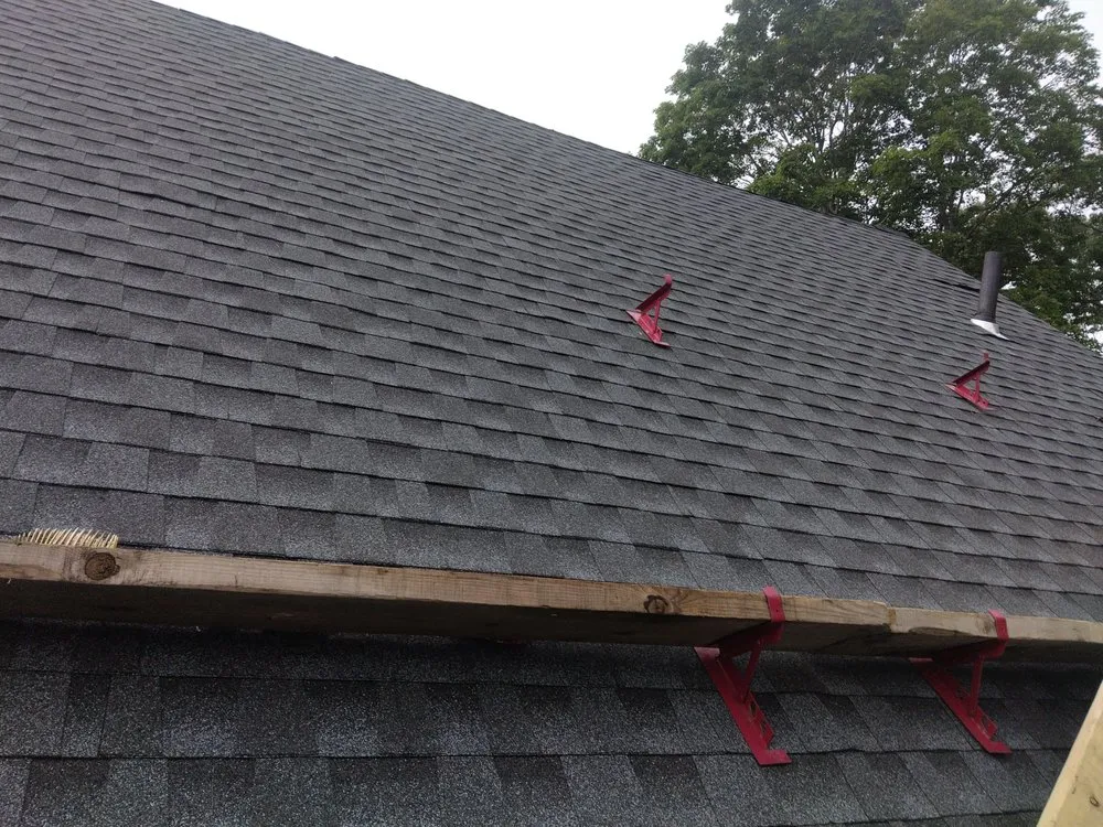 Slide of A & G Roofing