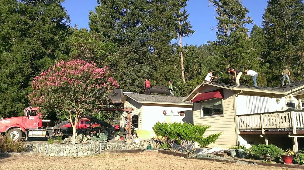 Slide of A & I Roofing