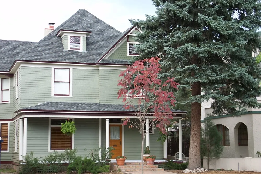 Slide of A & I Skyline Roofing