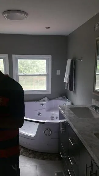 Slide of A & J Navas Construction