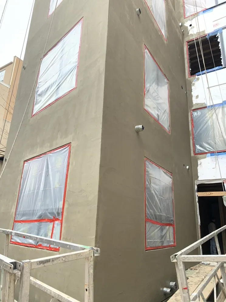 Slide of A & J Navas Construction