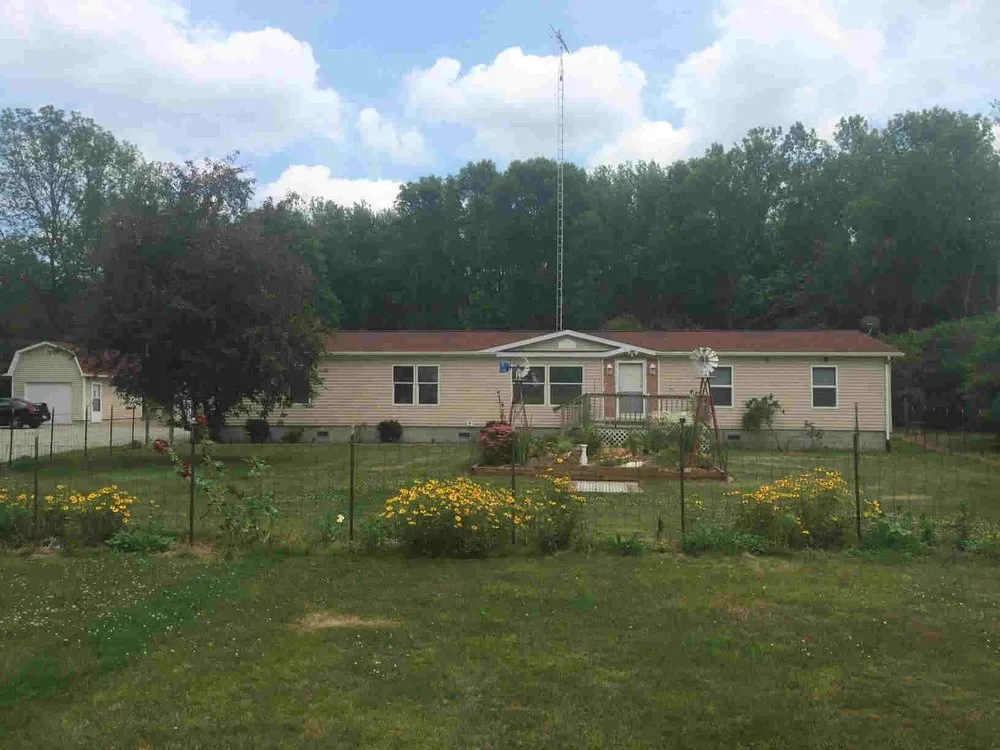 Slide of A & L Roofing