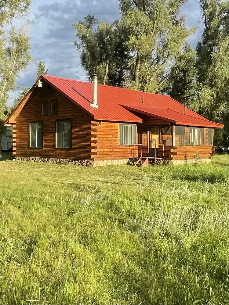 Slide of A & M Construction