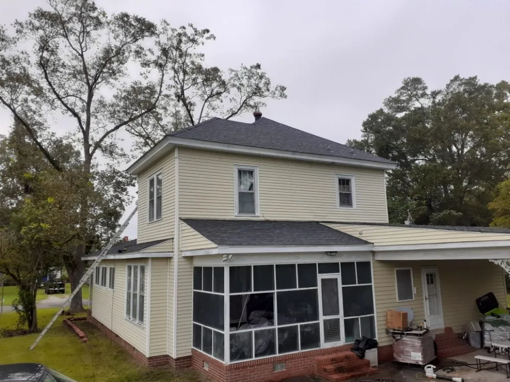 Emergency roof installation experts serving Arapahoe, NC - A & Q Roofing