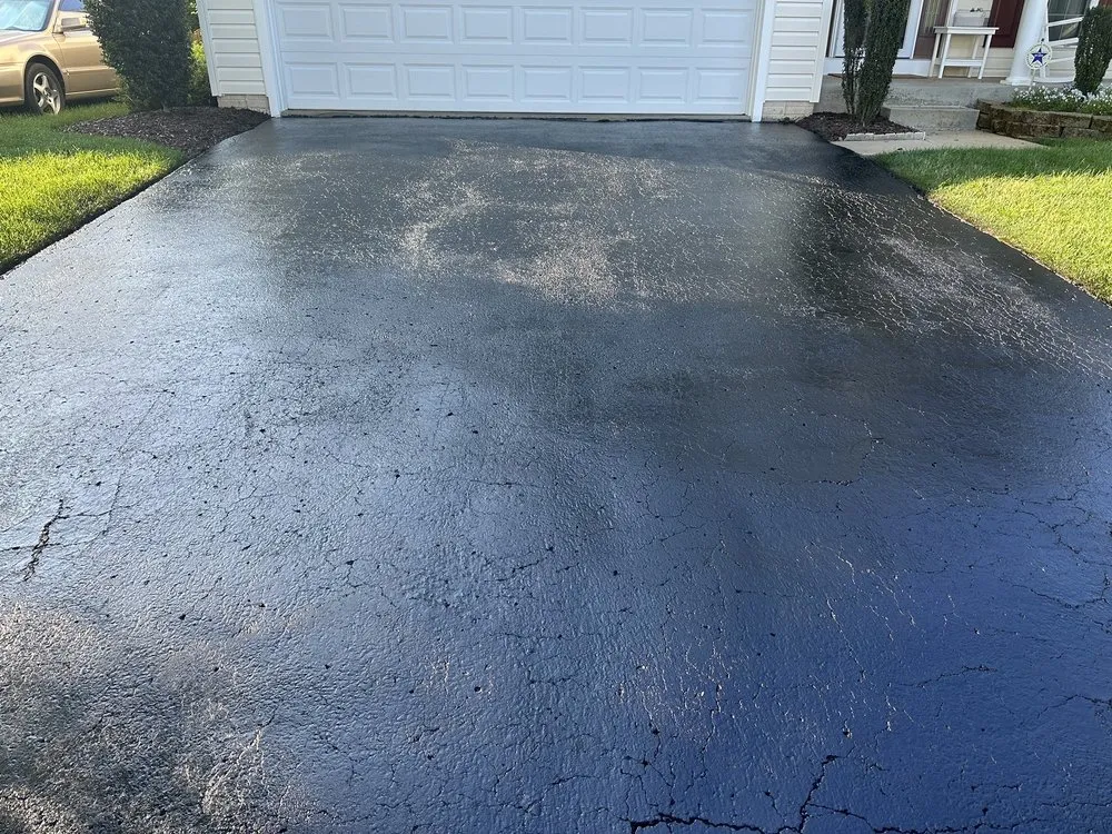 Slide of A & R Sealcoating