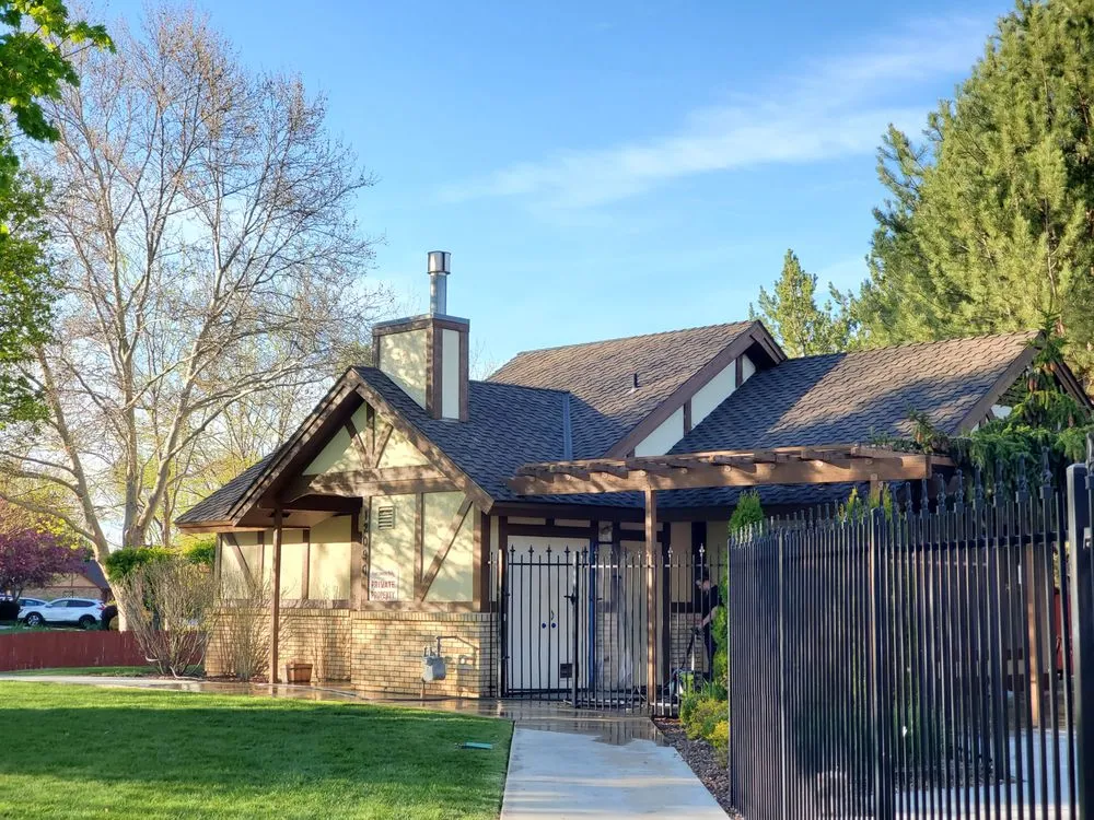 Slide of A & R Veteran Contracting