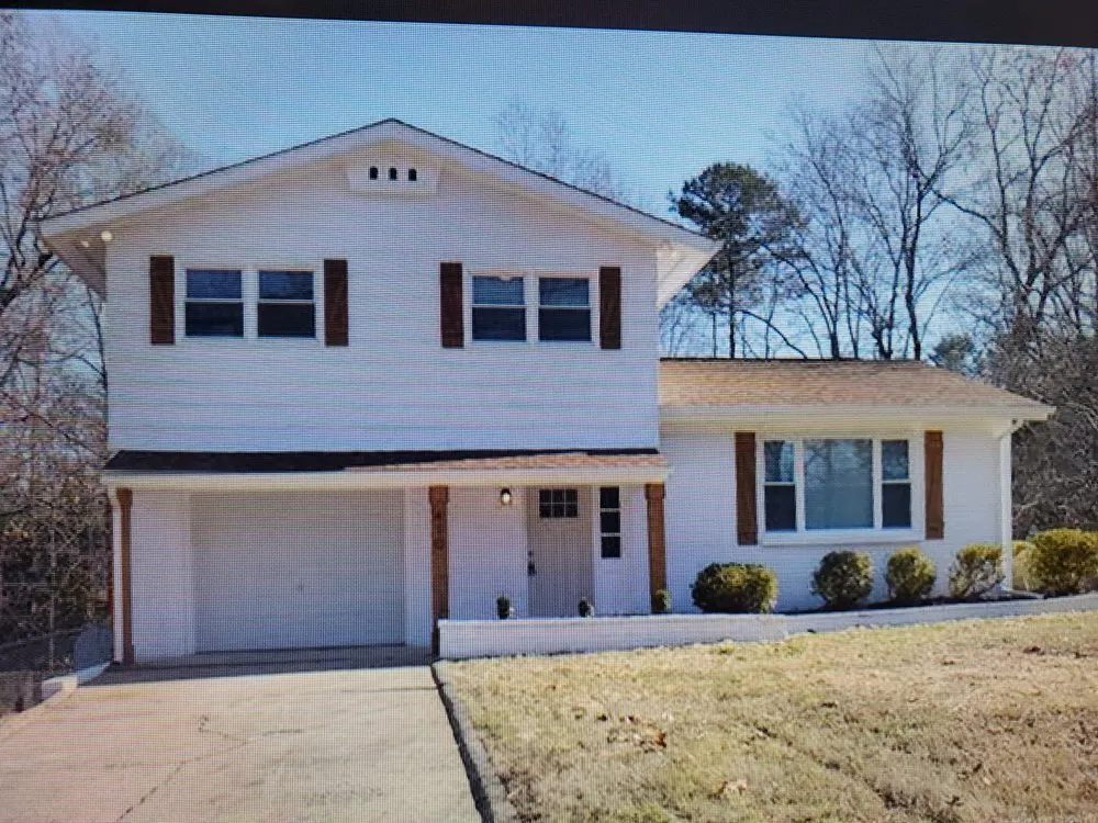 Slide of A 1st Choice Contracting