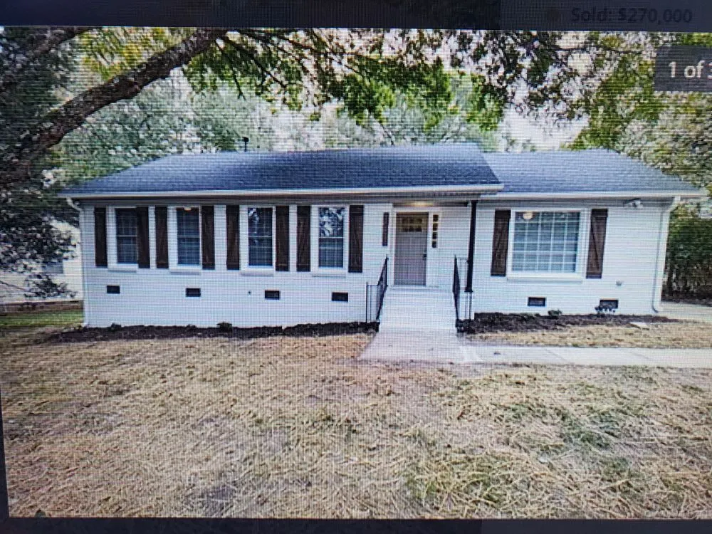 Slide of A 1st Choice Contracting