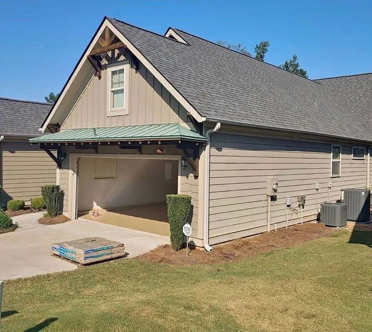 Top-rated roof repair in Woodbridge Township, NJ by A and R Roofing & Home Improvements