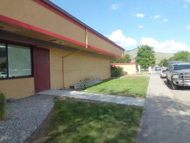 Slide of A Colorful Life Painting & Remodeling