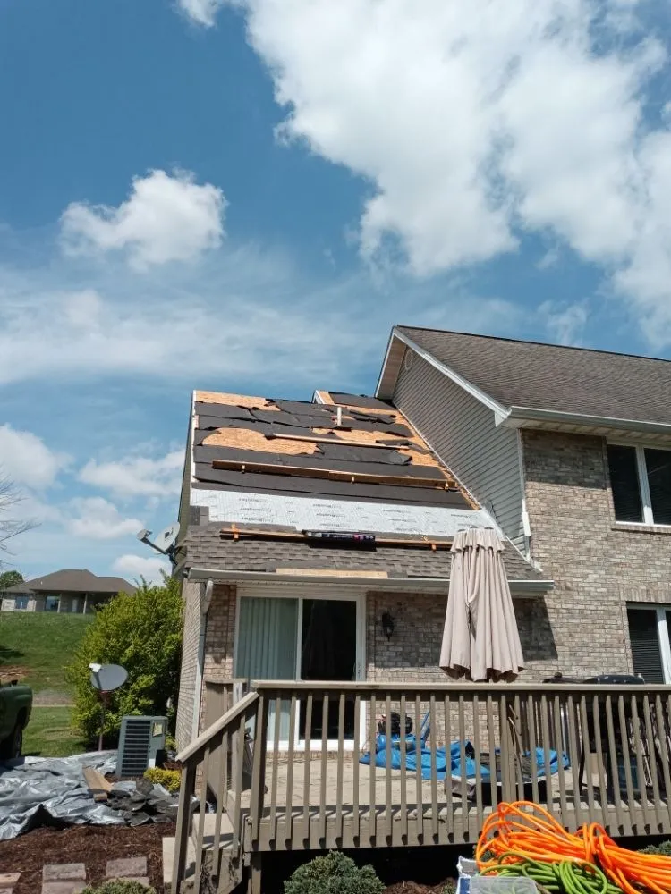 Expert metal roofing installation in Ferguson, KY - A Earlybirds