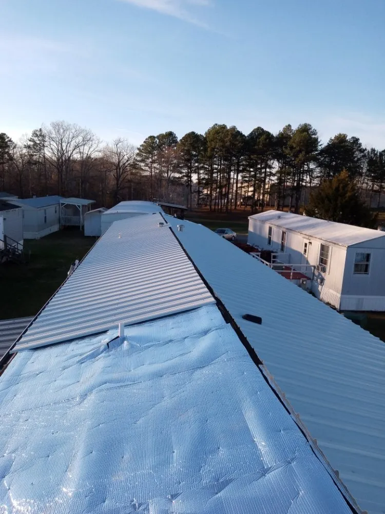 Licensed shingle roofing service for fast service across Ferguson, KY - A Earlybirds