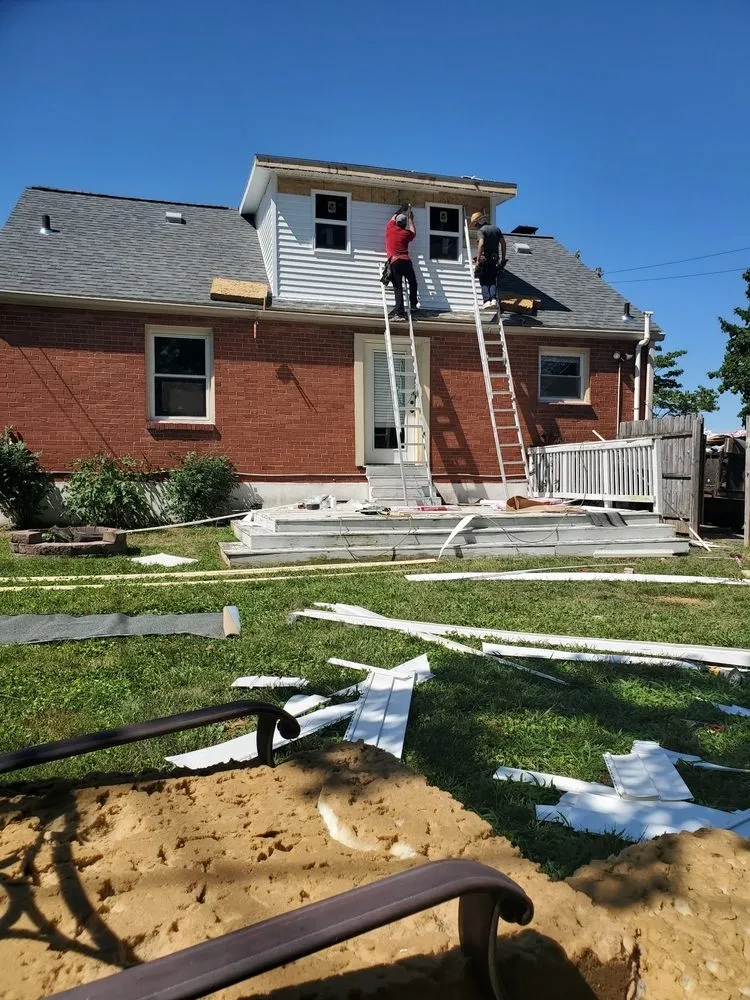 Slide of A Good Roofer