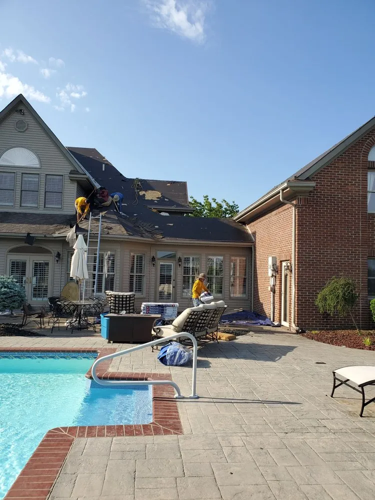 Slide of A Good Roofer