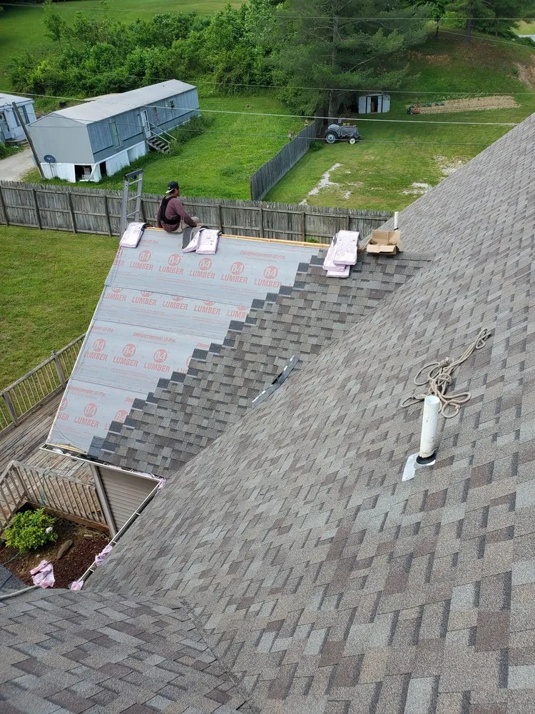 Slide of A Good Roofer