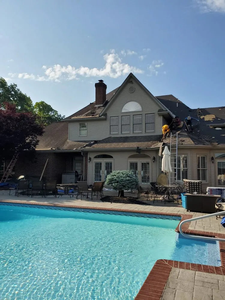 Slide of A Good Roofer