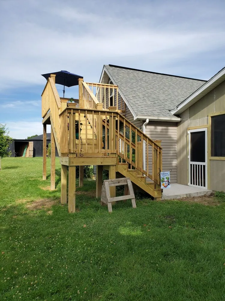 Slide of A Good Roofer