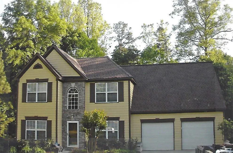 Slide of A Guaranteed Roof & Guttering