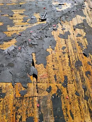 A-Howell Roofing & Gutters Logo