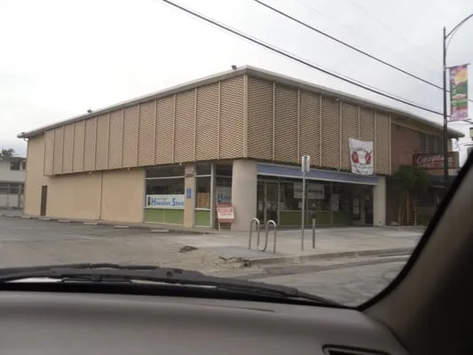 A L Residential & Commercial Roofing Logo