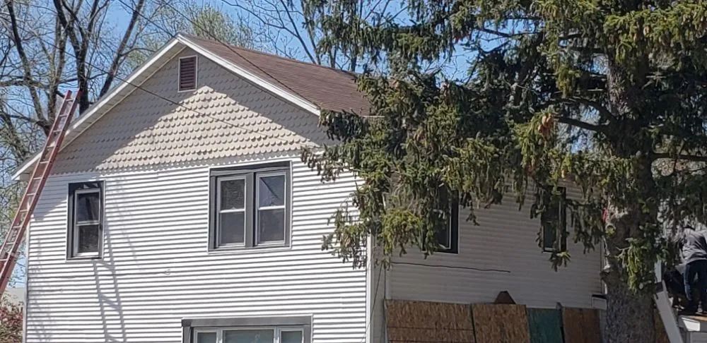 Licensed storm damage roof repair experts serving Berrien Center, MI - A L Shembarger Roofing
