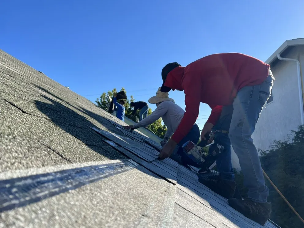 Slide of A. Mendoza Roofing