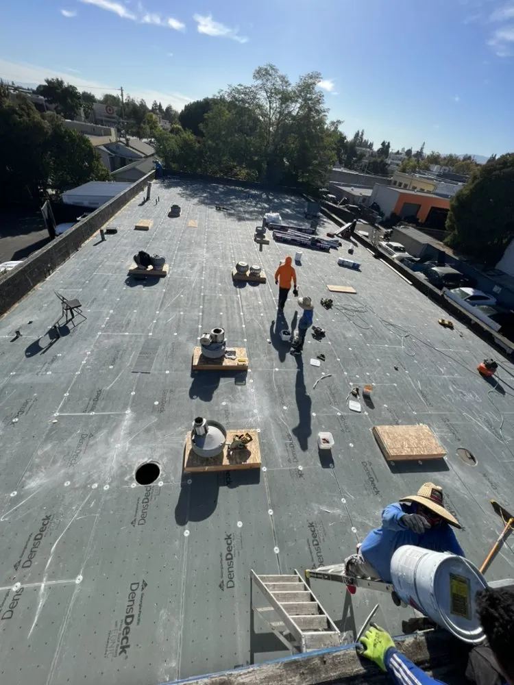 Slide of A. Mendoza Roofing
