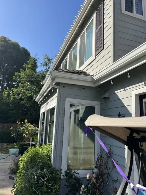 Slide of A. Mendoza Roofing