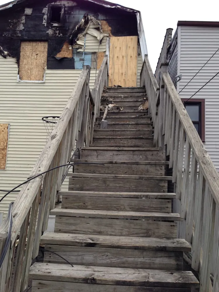 Slide of A Quality Board-Up & Emergency Services