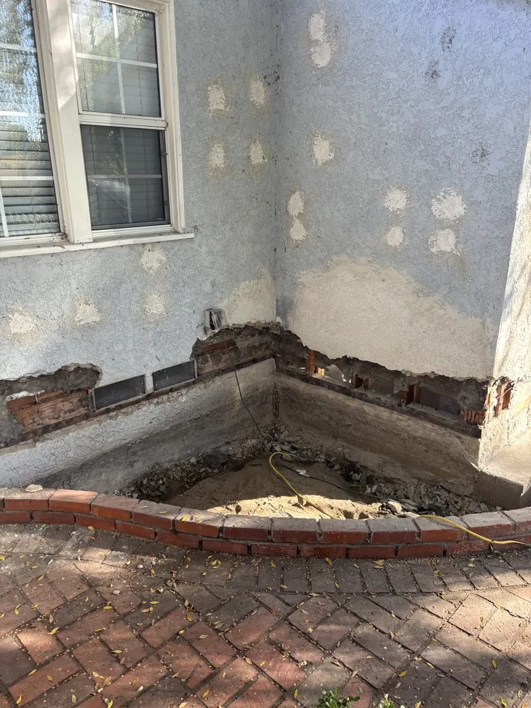 Slide of A R Contracting 