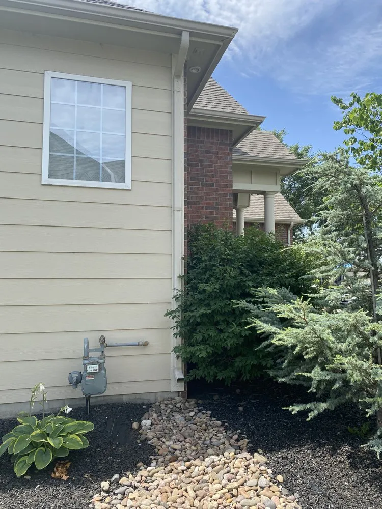 Slide of A-R Roofing