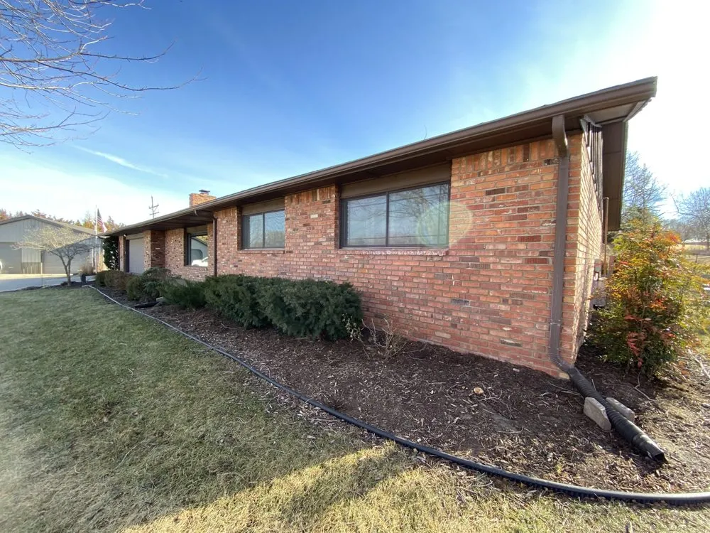 Slide of A-R Roofing