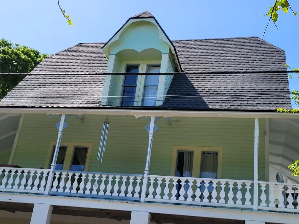 Slide of A to Z Roofing & Waterproofing