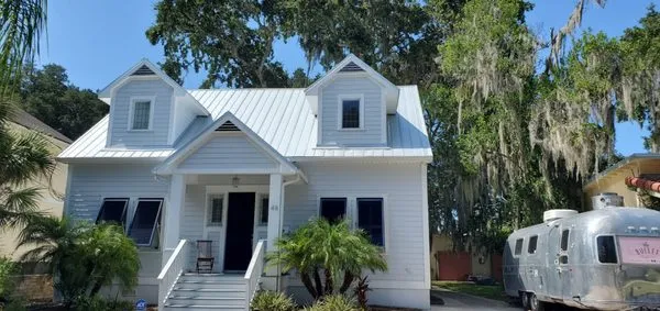 A to Z Roofing & Waterproofing Logo