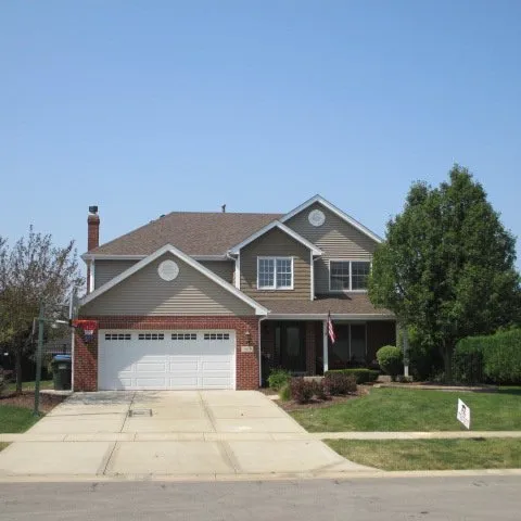 Slide of A to Z Roofing