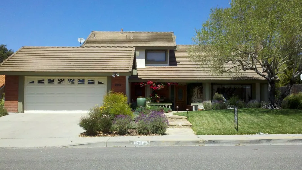 Slide of A to Z Roofing