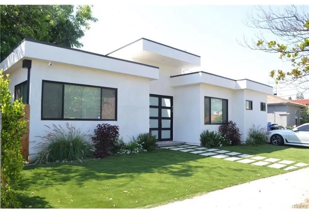 Top-rated roof inspection near you across Valley Village, CA - A to Z Vision Remodeling