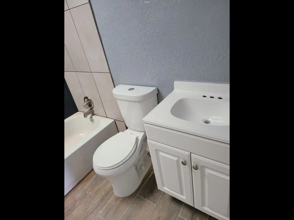 Slide of A1 Construction Remodeling & Roofing