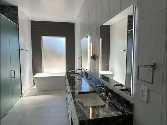 A1 Construction Remodeling & Roofing Logo