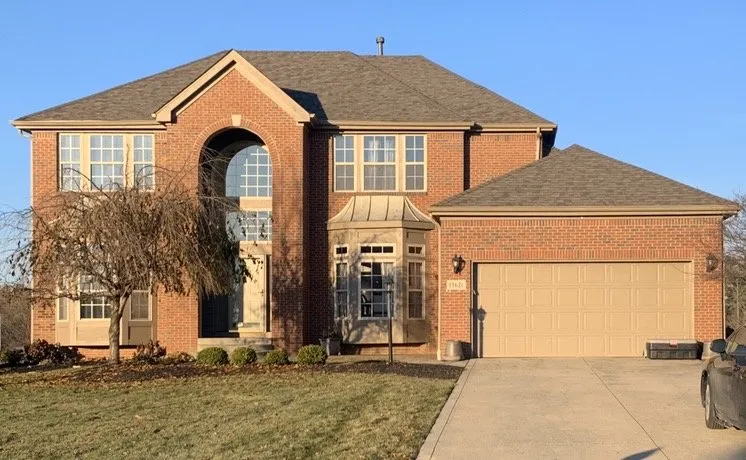 Reliable residential roofing service experts serving Stoutsville, OH - A1 Contractors